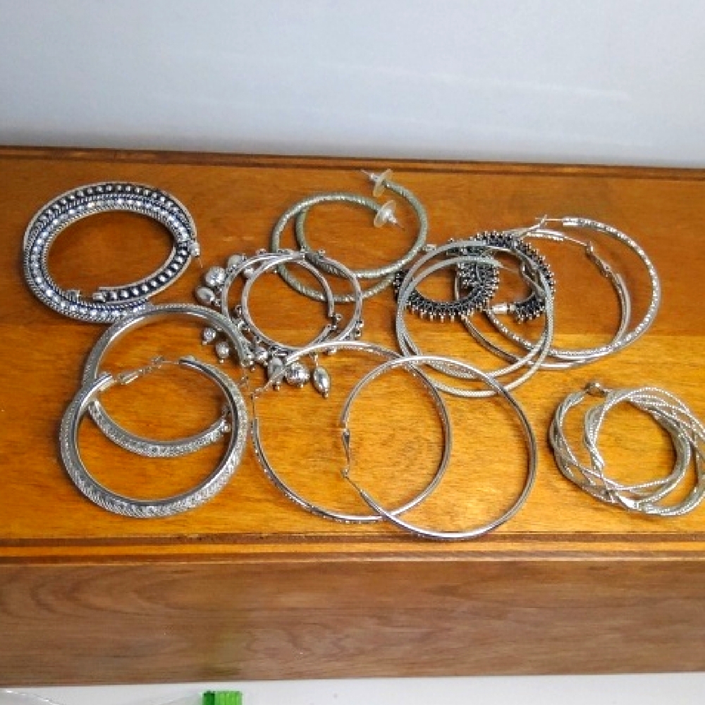 Elegant Silver Hoop Earrings Set